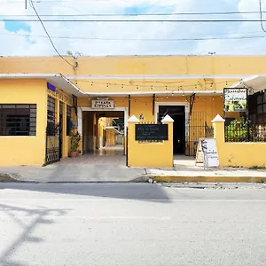 2* Hotel Oyo Espinosa, Merida, Parque De Santa Ana